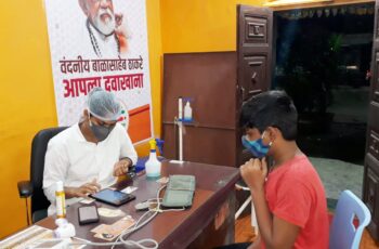 Pediatric Patient taking healthcare benifit at Vandaniya Balasaheb Thakrey Aapla Dawakhana during covid at Shivsena Shakha Clinic