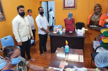 Shivena Shakha converted to Vandaniya Balasaheb Thakrey Aapla Dawakhana Smart Clinic overnight to combat Covid, under directions of Hon. Eknath Shinde Saheb